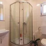 Three-bedroom In Feriehus Galižana