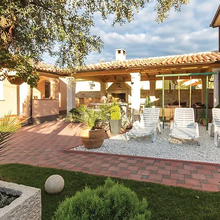 3 Bedroom Cozy In Galizana